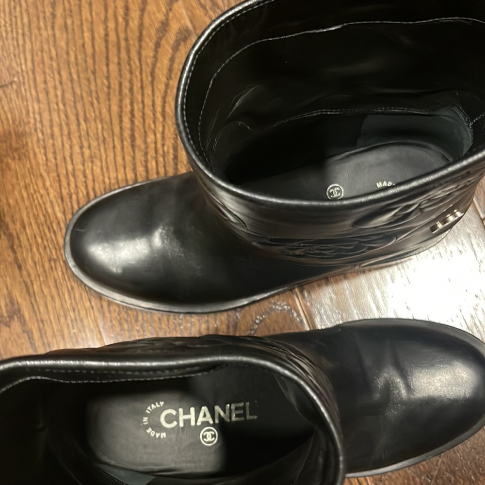 Chanel boot’s perfect condition - Picture 5 of 7